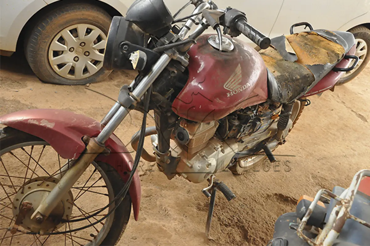 LOTE 013 - HONDA CG 150 FAN ESI - PLACA OPL-5762 - ANO 2013 2013 - COR VERMELHA