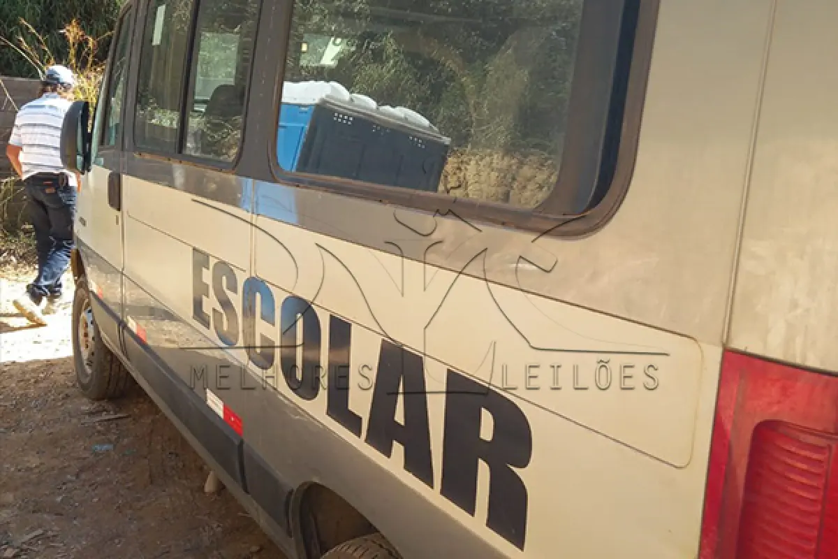 LOTE 010 - FIAT DUCATO MINIBUS - PLACA PVB6738 - ANO 2014 2015