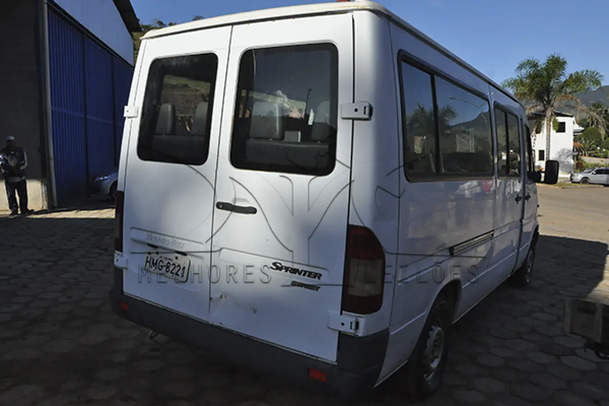 LOTE 002 - I M. M.BENS 313CDI SPRINTERM - PLACA HMG8221 - ANO 2006 2007