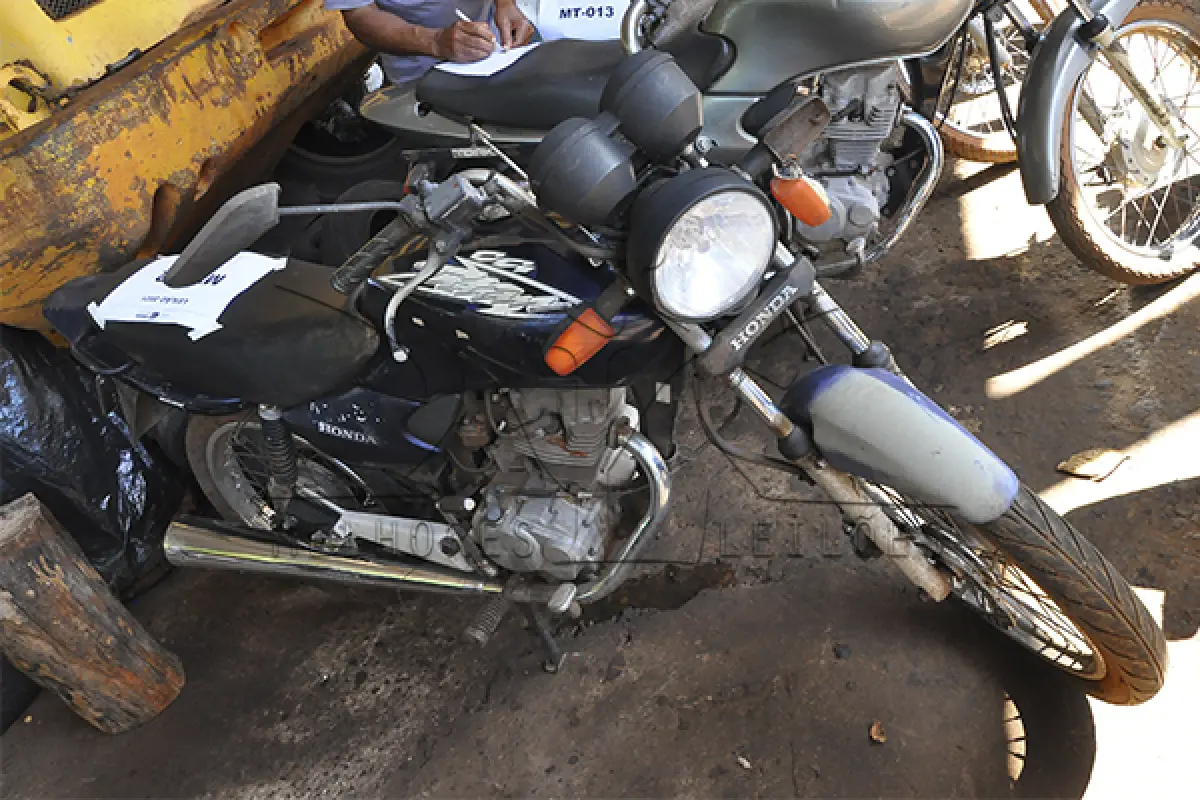 LOTE 021 - Honda CG 125 TITAN ES - 2003 2003 - Azul	- GZL-8873