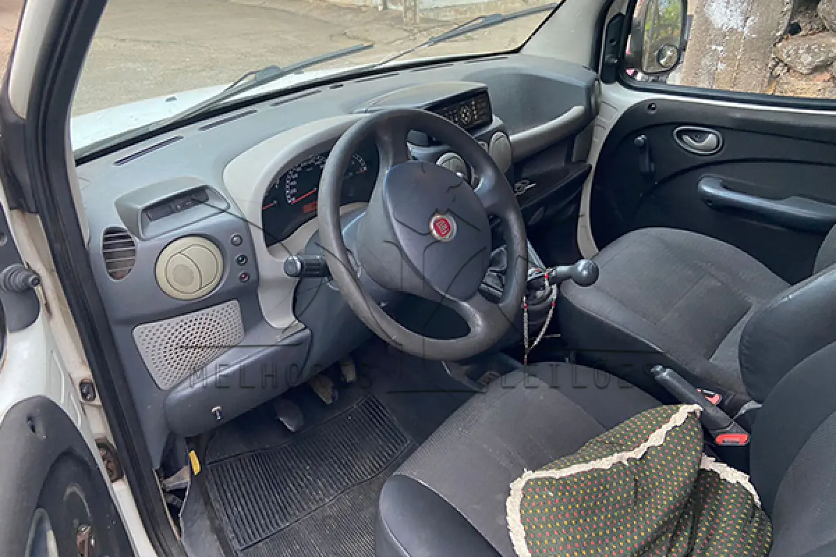 LOTE 007 - FIAT DOBLO ROTAN AMB2 - PLACA HMH 6761 - ANO 2009 2009