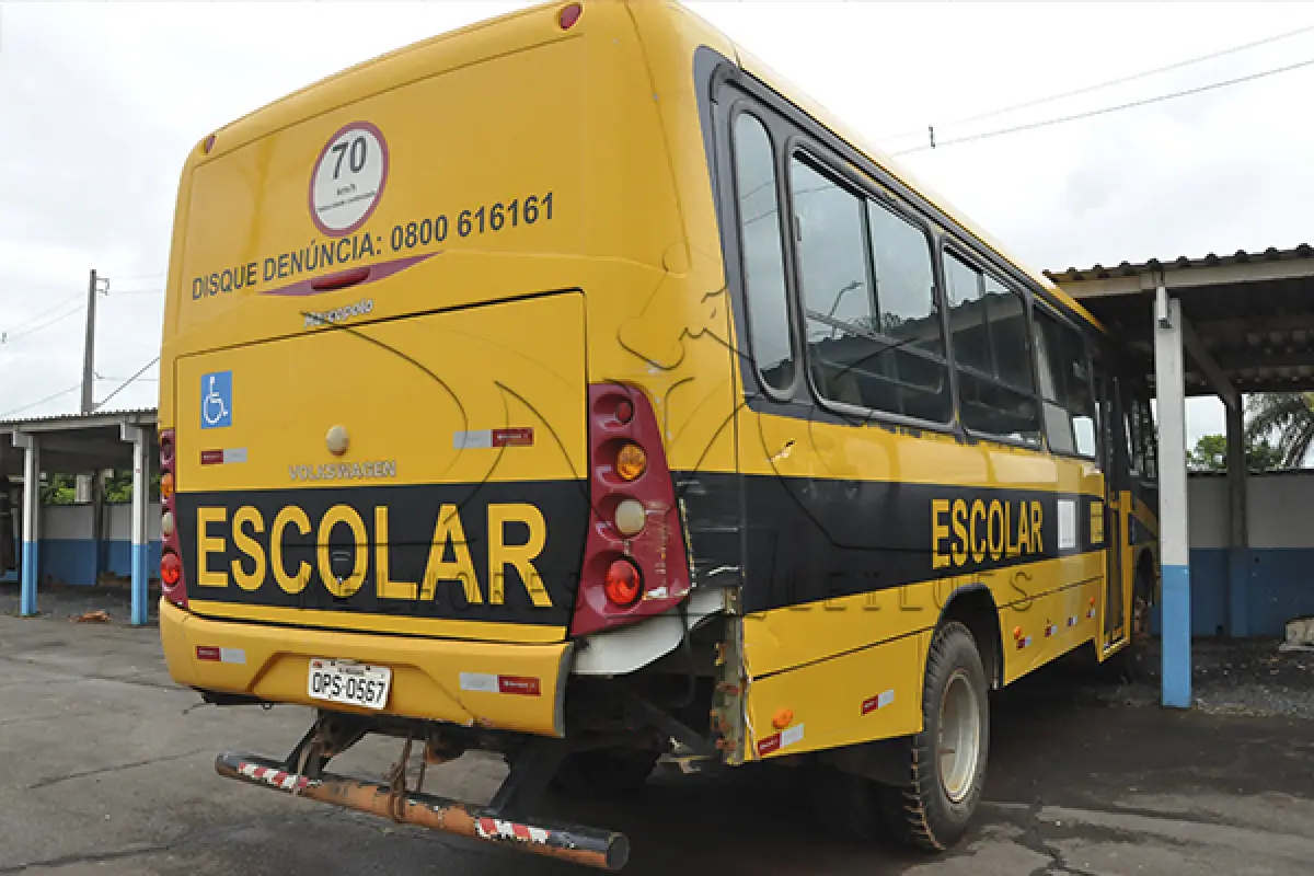 LOTE 004 - VW 15.190 EOD E.HD ORE - PLACA OPS-0567 - ANO 2012 2013 - COR AMARELA