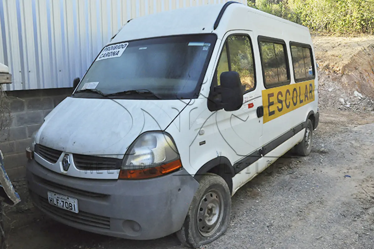 LOTE 008 - RENAULT MASTER BUS16 DCI - PLACA HLF7081 - ANO 2011 2012