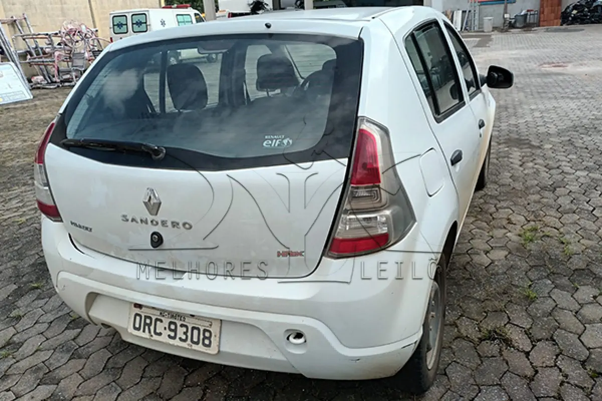 LOTE 016 - RENAULT SANDERO AUT1016V - PLACA ORC-9308 - ANO 2014 2014 - COR BRANCA