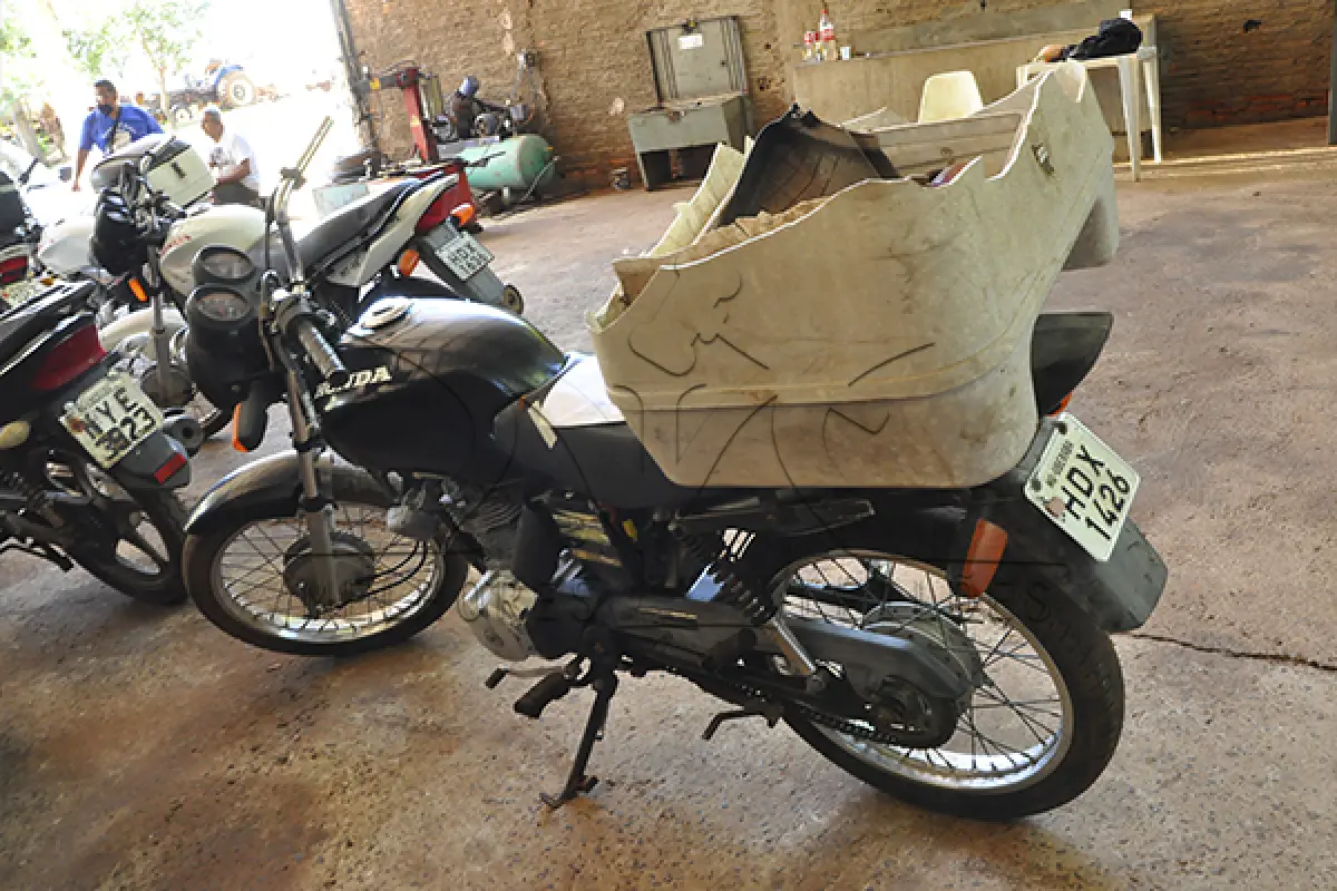 LOTE 004 - Honda CG 125 FAN - 2006 2007 - Preta - HDX-1426