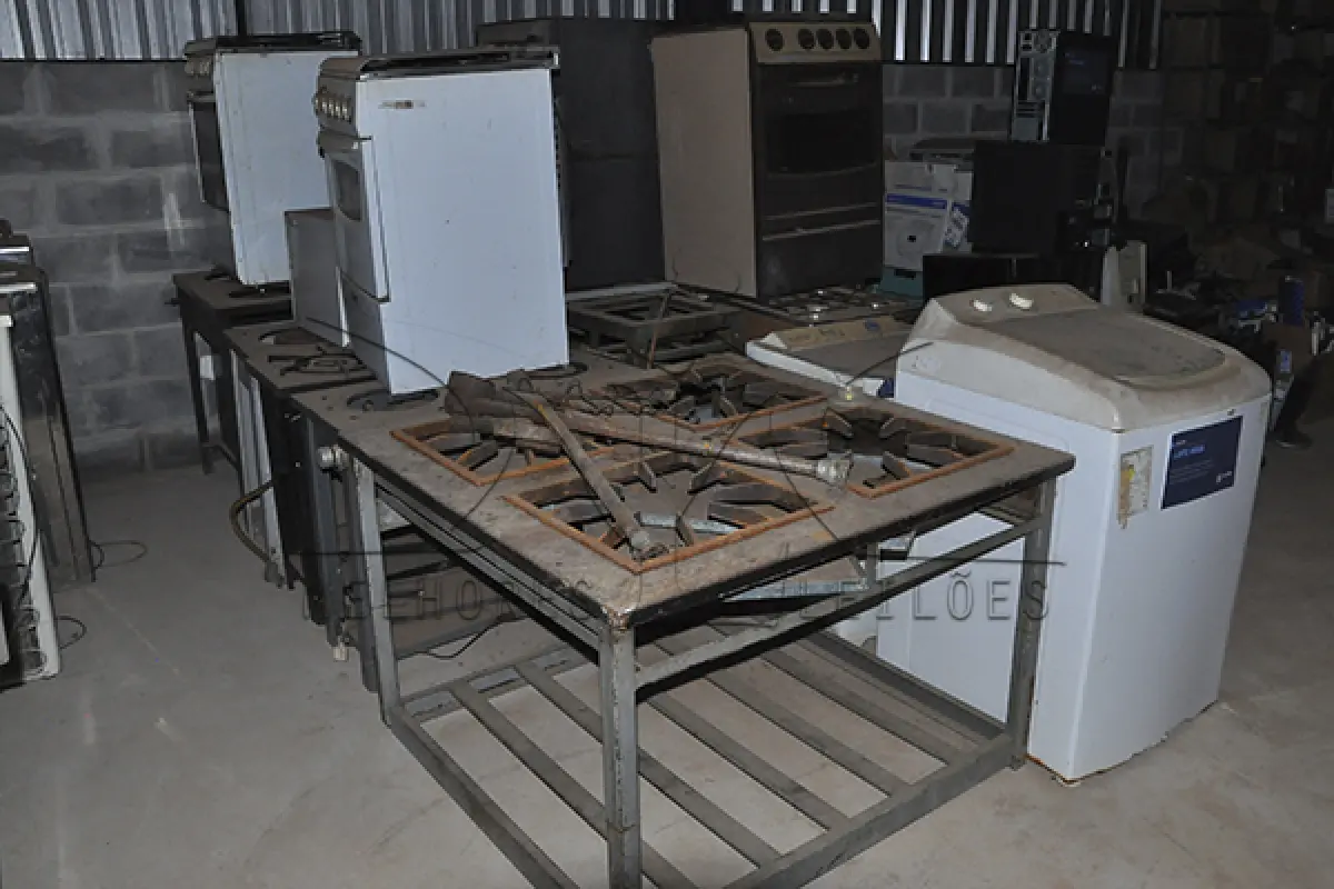 LOTE 025 - SUCATA - MONTANTE - DERIVADO DOMESTICO - INDUSTRIAL