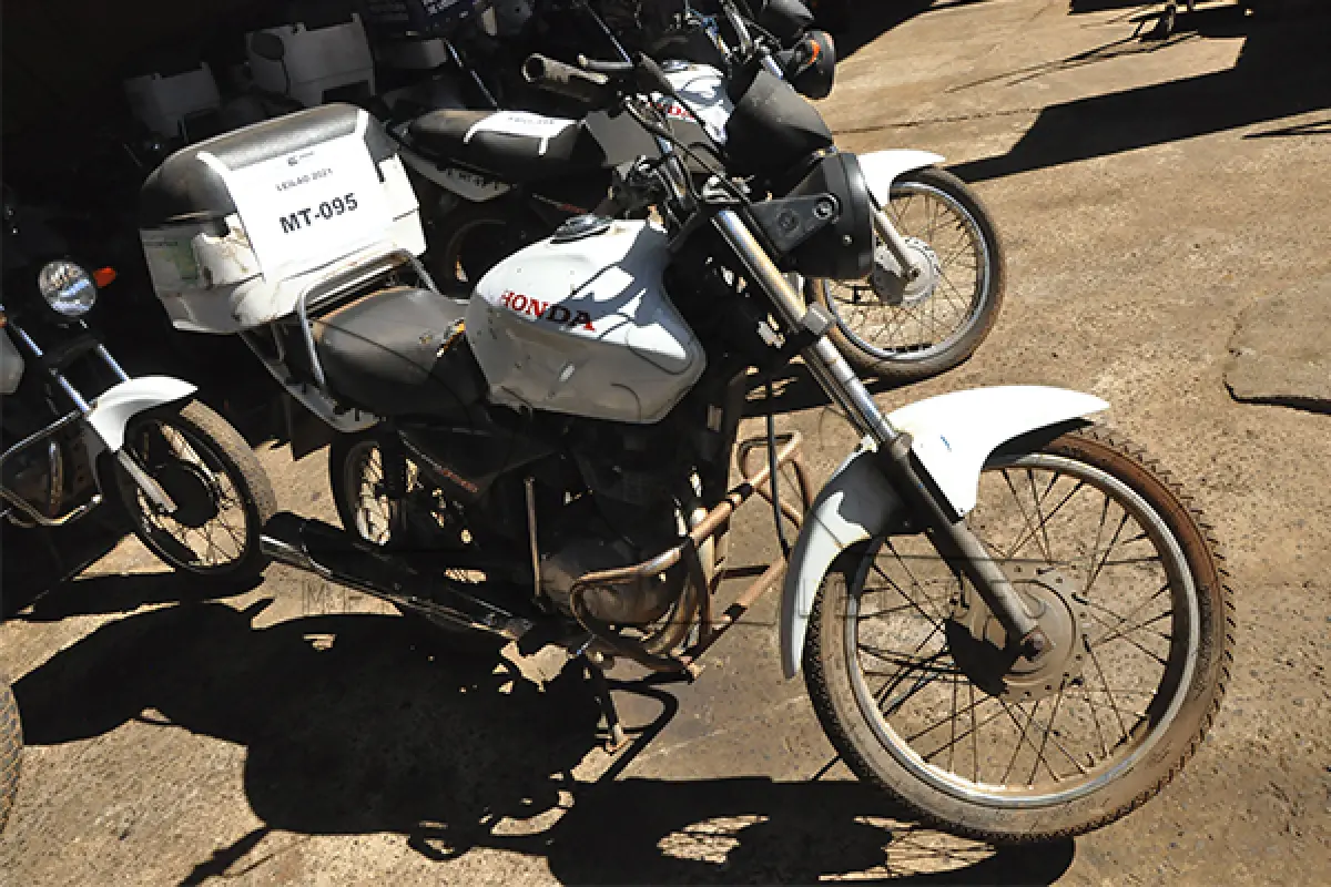 LOTE 003 - Honda CG 150 JOB - 2006 2007 - Branca - HDX-1643