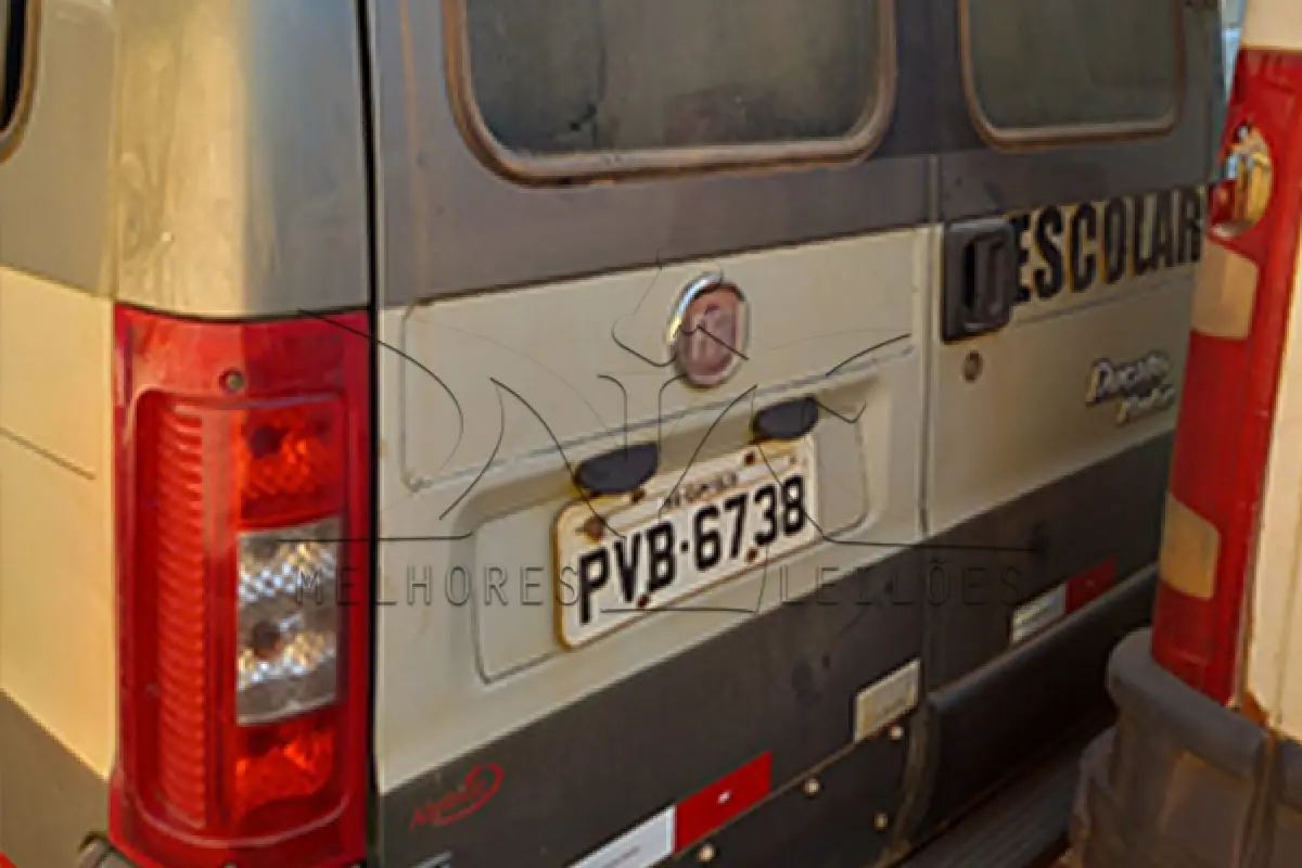 LOTE 010 - FIAT DUCATO MINIBUS - PLACA PVB6738 - ANO 2014 2015