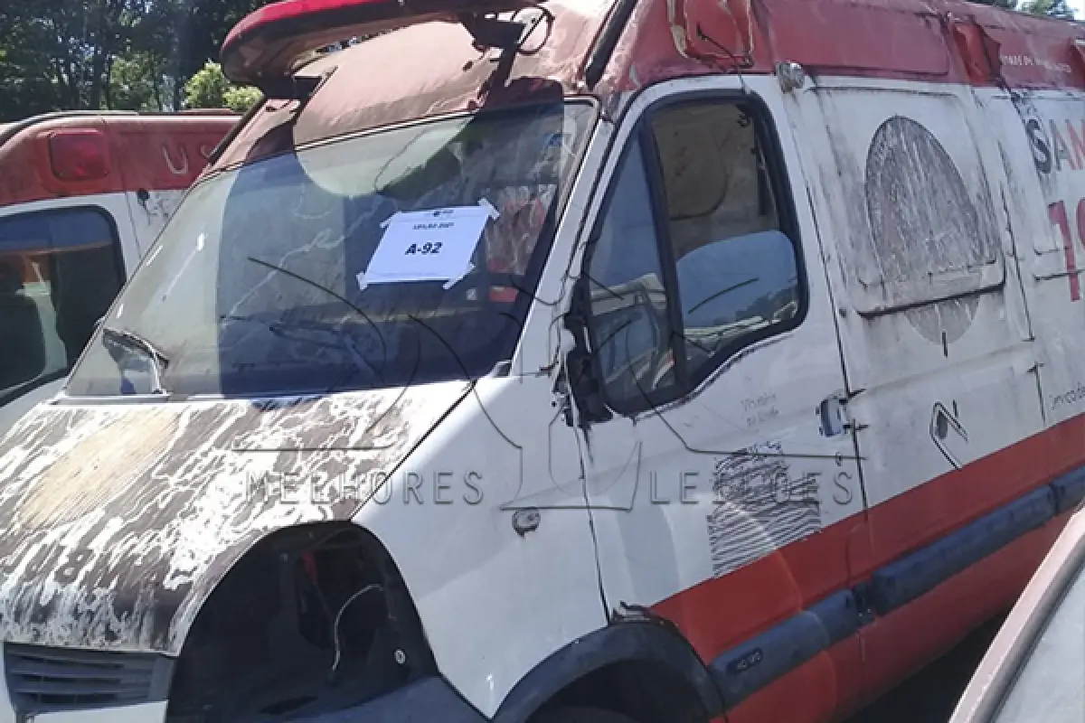 LOTE 047 - SUCATA - RENAULT MASTER ROTANAMB - OQM-9588 - A92 - 2010 2011