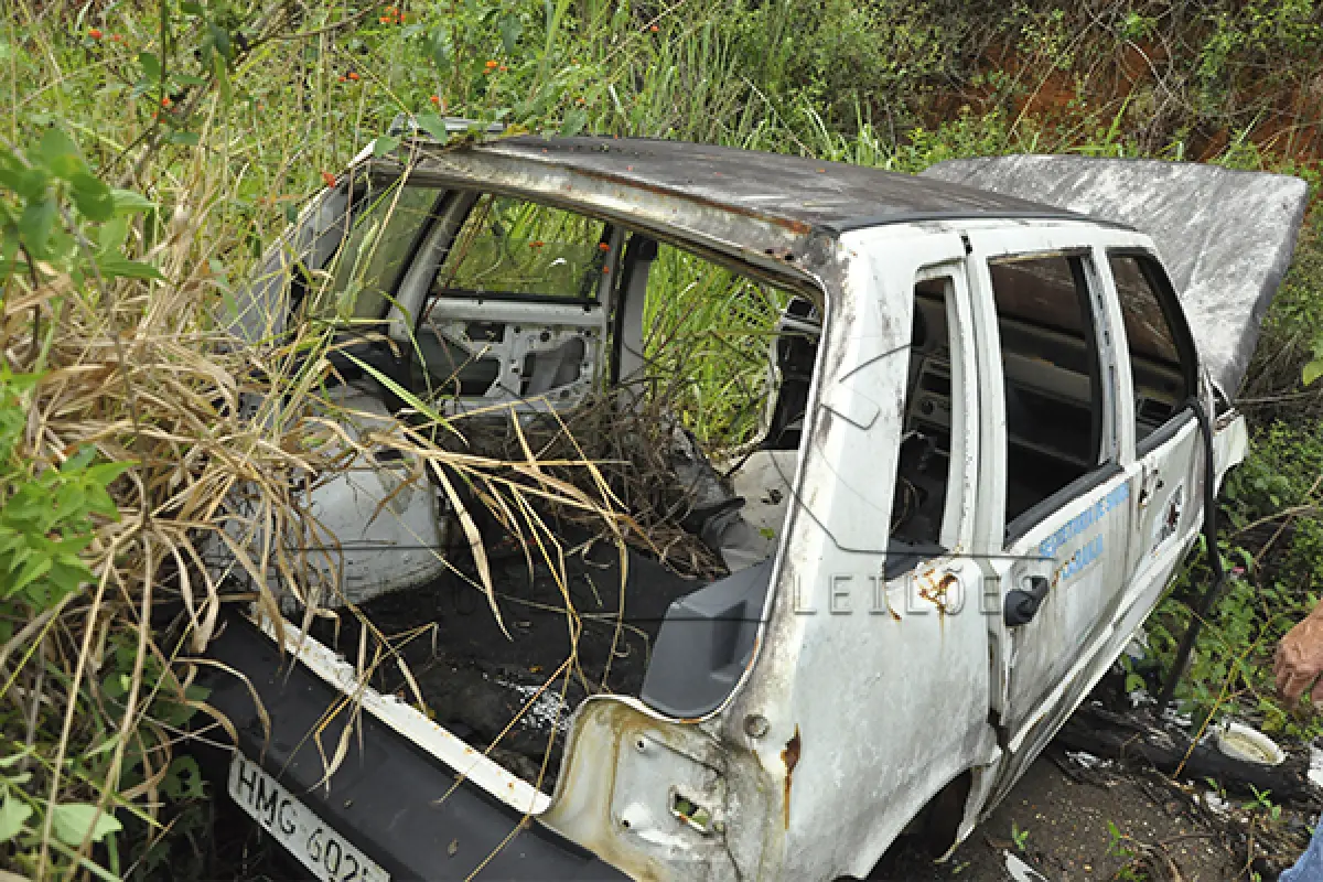 LOTE 012 - SUCATA - FIATE UNO MILLER FIRE - PLACA HMG-6025 - ANO 2005 2006