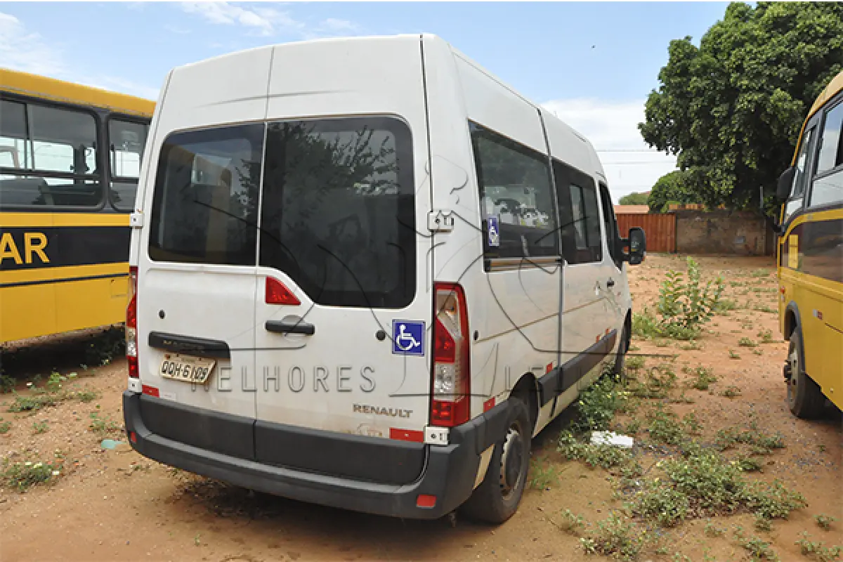 LOTE 017 - RENAULT M REVESCAP L3H2 - PLACA QQH-6109 - ANO 2018 2019