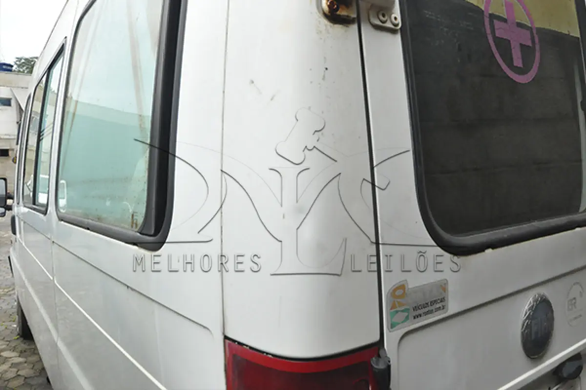 LOTE 003 - FIAT DUCATO M RONTAN AMB - PLACA HMG-5289 - ANO 2005 2006 - COR BRANCA