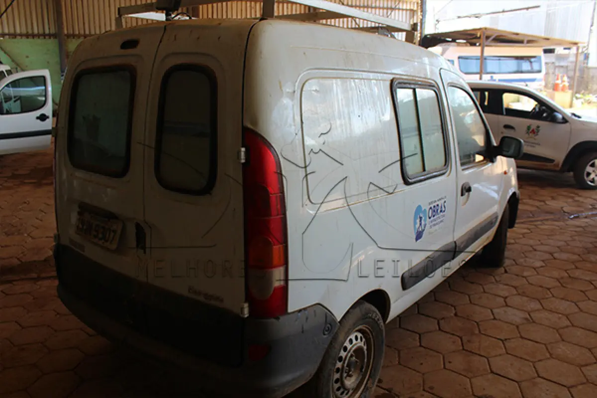 LOTE 004 - I RENAULT KGOO MARIMAR A - PLACA HNN-9307 - ANO 2012-2013