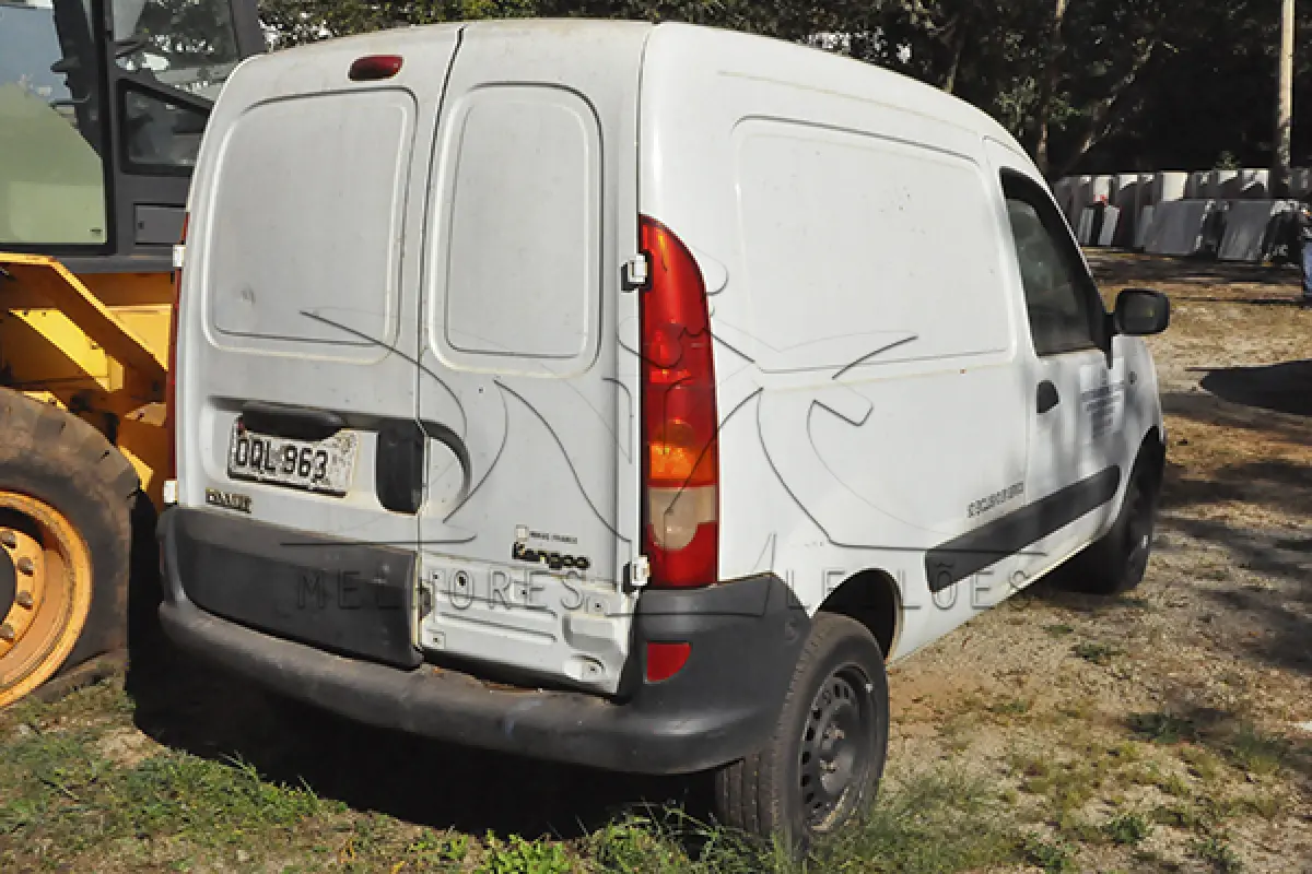 LOTE 003 - I RENAUT KGOO EXPRESS16 - PLACA OQL-9635