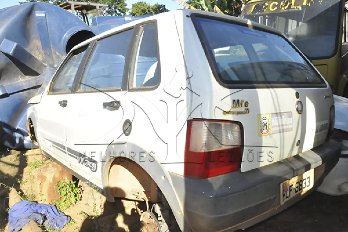 LOTE 003 - FIAT UNO MILLER WAY ECON - PLACA HLF-6833