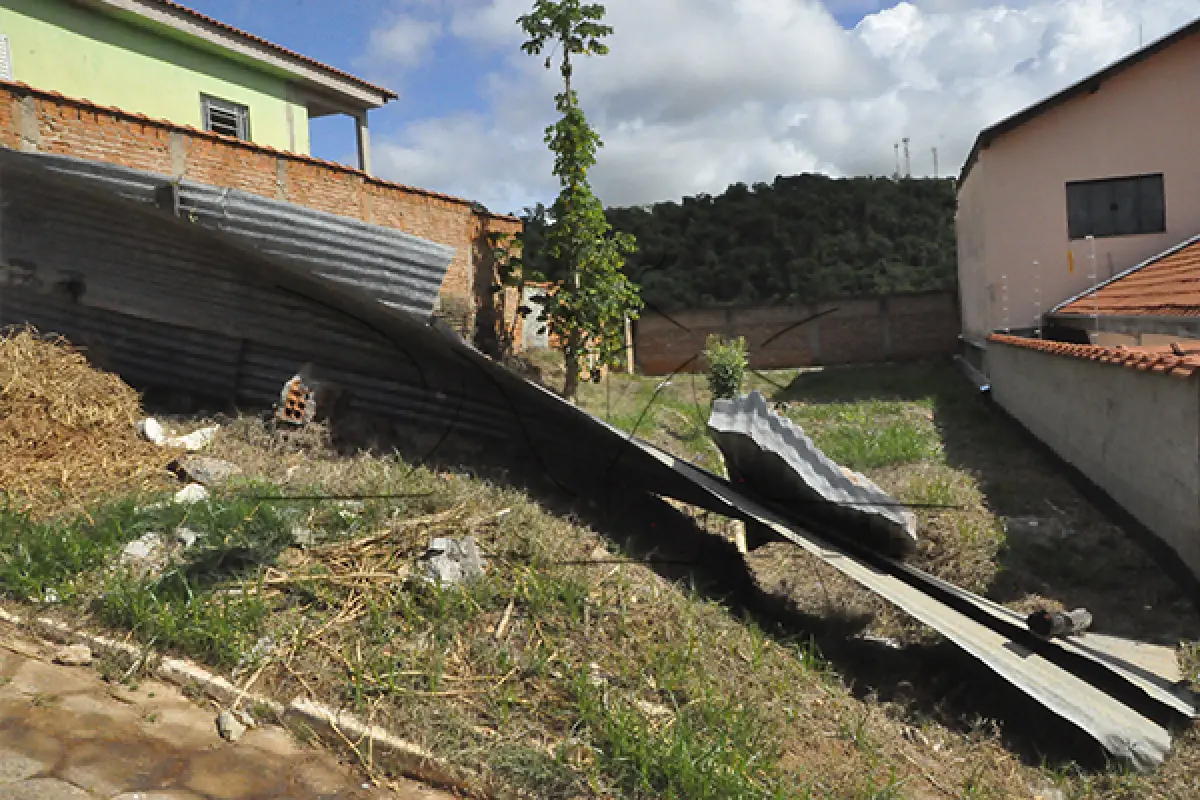 LOTE 018 - LOTE URBANO –Nº11, QUADRA B, SANTA EFIGÊNIA, PHP II, MEDIDA 200,00M2