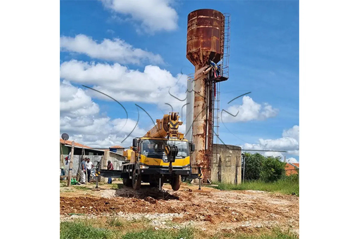 LOTE 014 - SUCATA  AGRÍCOLA DIVERSOS EQUIPAMENTOS