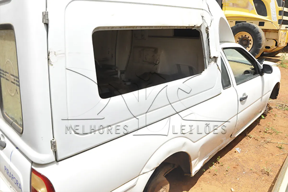 LOTE 030 - VW SAVEIRO AMBULANCIA 1.6 - PLACA HMN-7951 - ANO 2007 2008