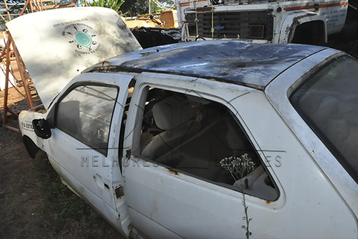 LOTE 006 - VW GOL 1.0 - PLACA GUR-0599