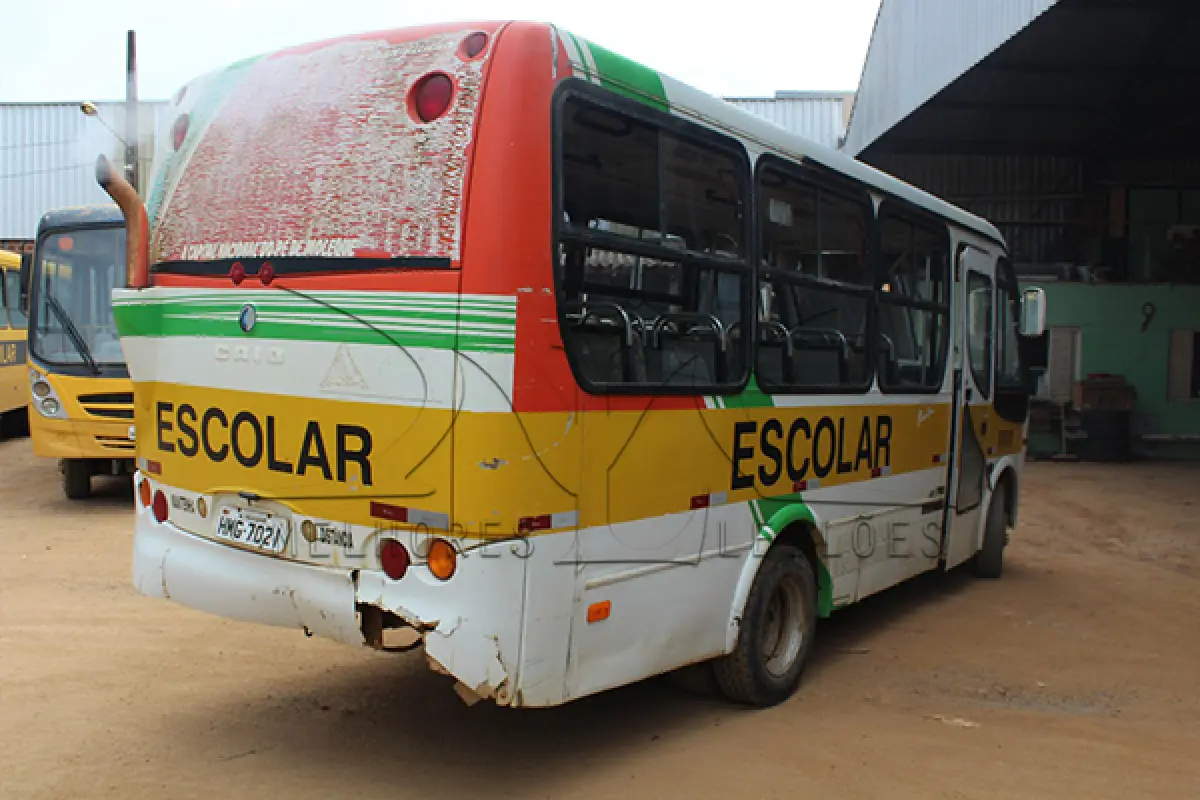 LOTE 006 - ONIBUS MBINDUSCAR PICCOLO - PLACA HMG-7021 - ANO - 2005-2005