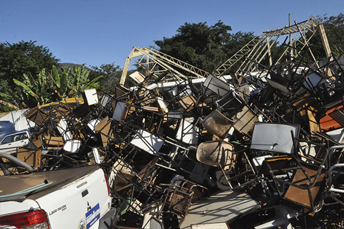 LOTE 015 - SUCATA FERRAGEM E DERIVADOS