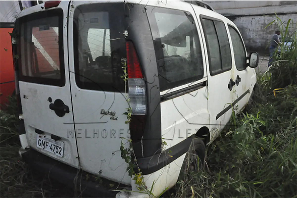 LOTE 005 - FIAT DOBLO ELX - ANO 2005 2006