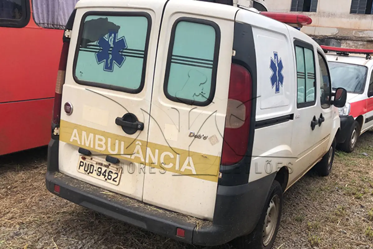 LOTE 007 - FIAT DOBLO 1.8 ATENA AMB - ANO 2014 2014