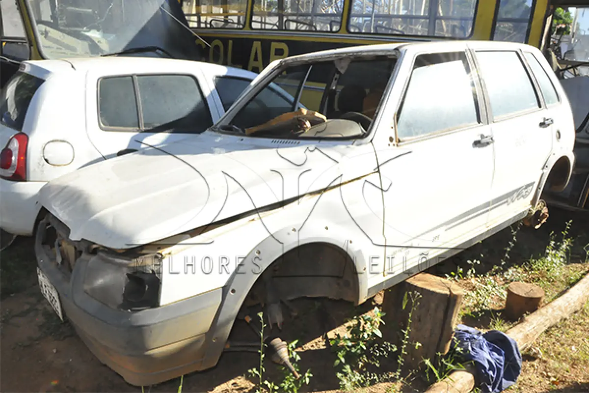 LOTE 003 - FIAT UNO MILLER WAY ECON - PLACA HLF-6833