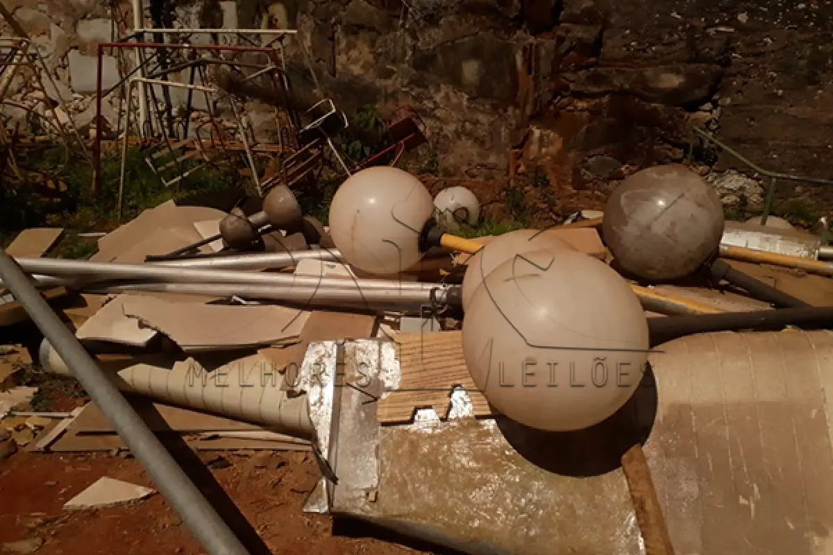 LOTE 016 - SUCATA DE FERRAGEM /DIVERSOS