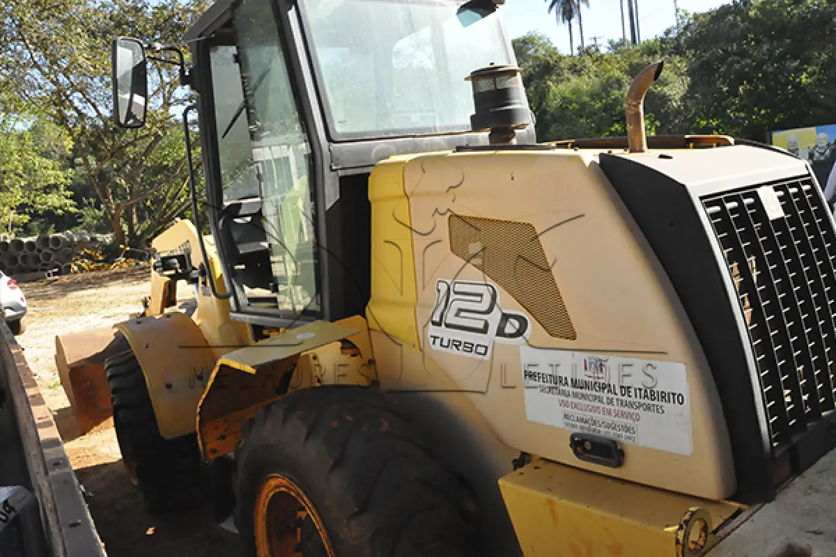 LOTE 009 - NEW HOLLAND 12D TURBO  ANO 2014