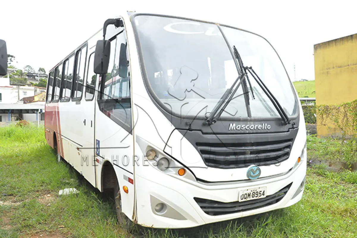 LOTE 001 - M. BENZ MASCA GRANMICRO O - ANO 2013 2014