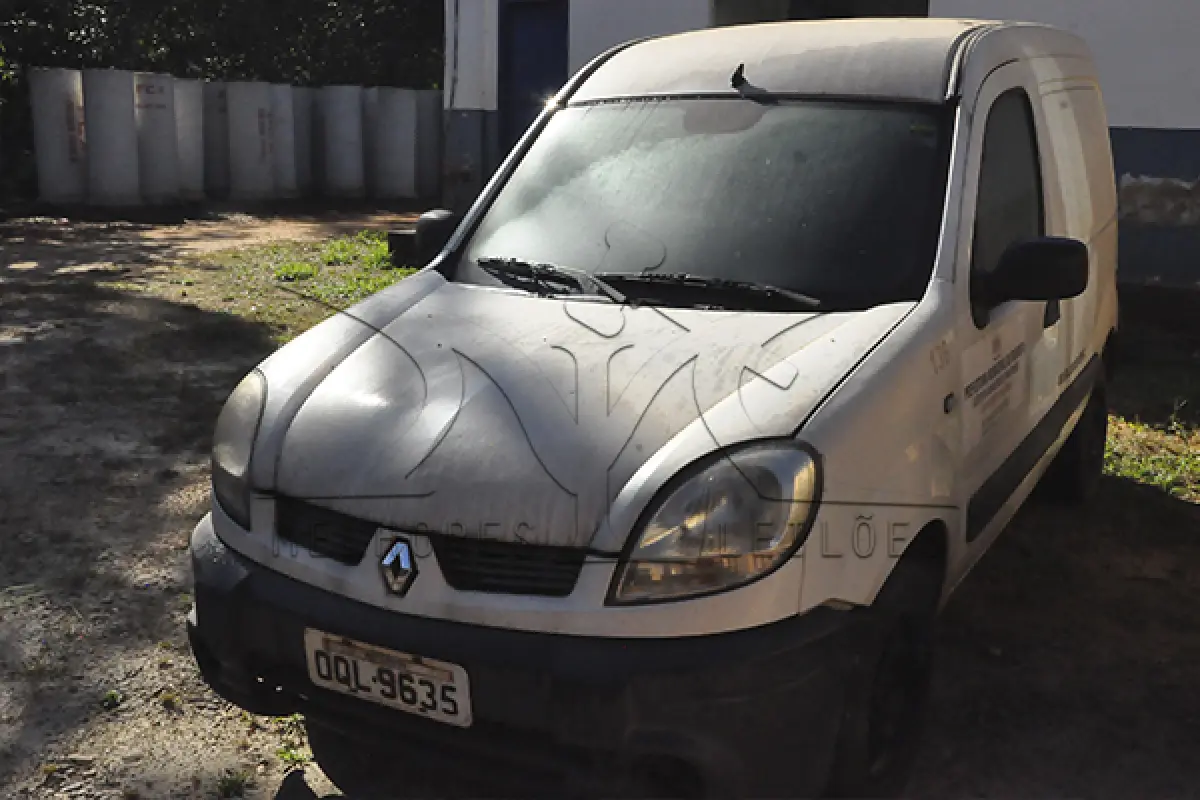 LOTE 003 - I RENAUT KGOO EXPRESS16 - PLACA OQL-9635