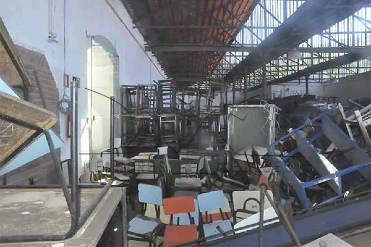 LOTE 017 - DERIVADA SAUDE - FERRAGEM, MATERIAIS E ETC