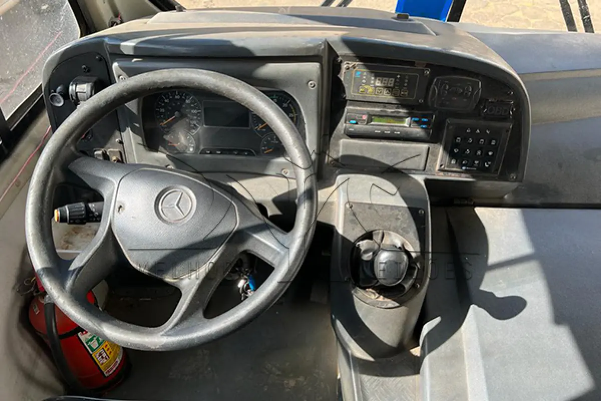 LOTE 009 - M. BENZ MASCAR GRANMICRO O - ANO 2013 2014