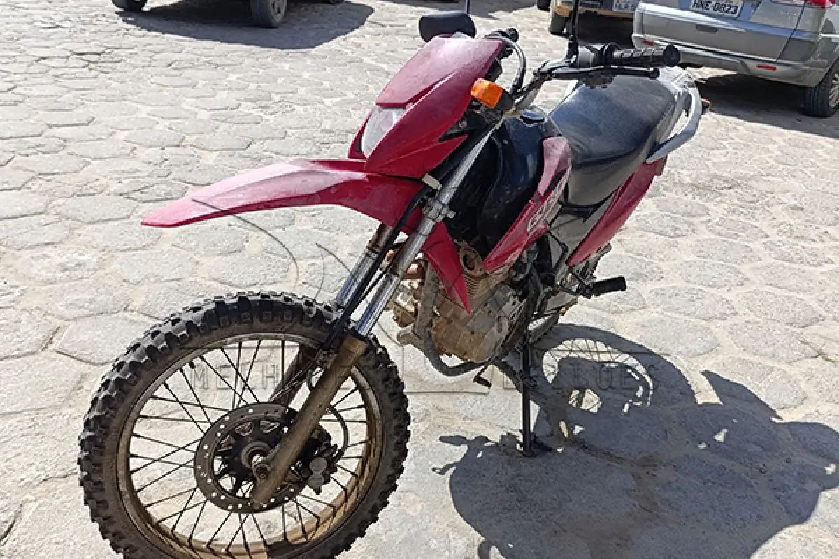 LOTE 004 - HONDA NXR 150 BROS ESD - ANO 2012 2012