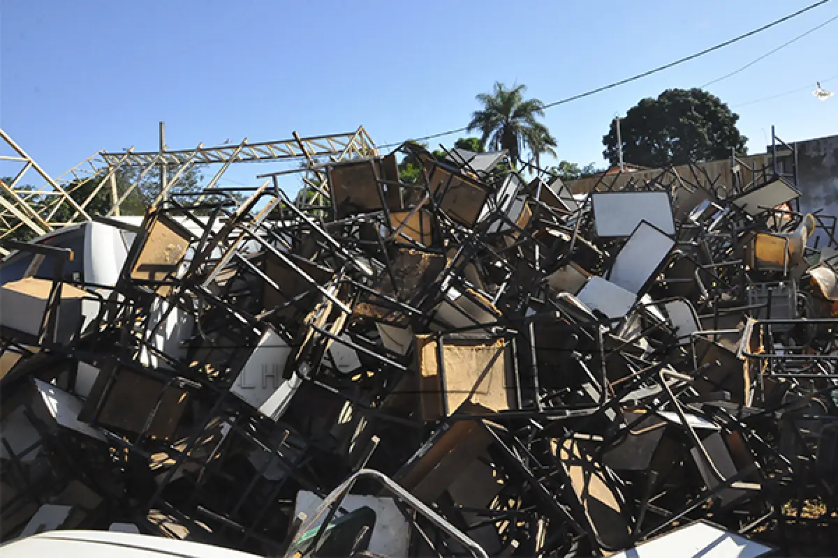 LOTE 015 - SUCATA FERRAGEM E DERIVADOS