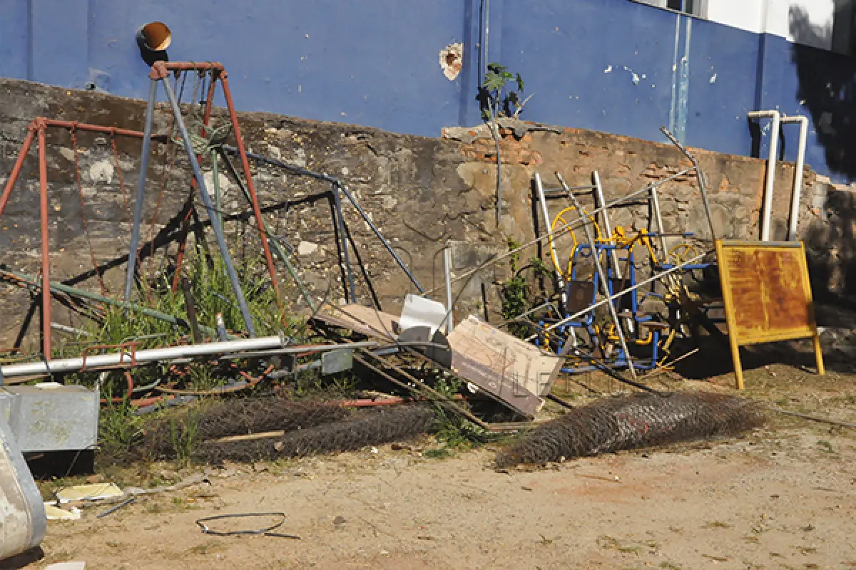 LOTE 016 - SUCATA DE FERRAGEM /DIVERSOS