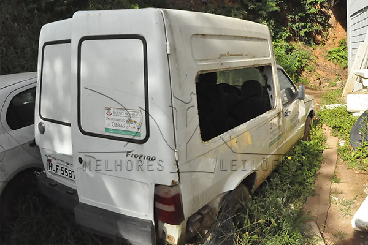LOTE 004 - FIAT FIORINO UNIVIDAS AM - PLACA HLF-5587 - ANO 2011 2011