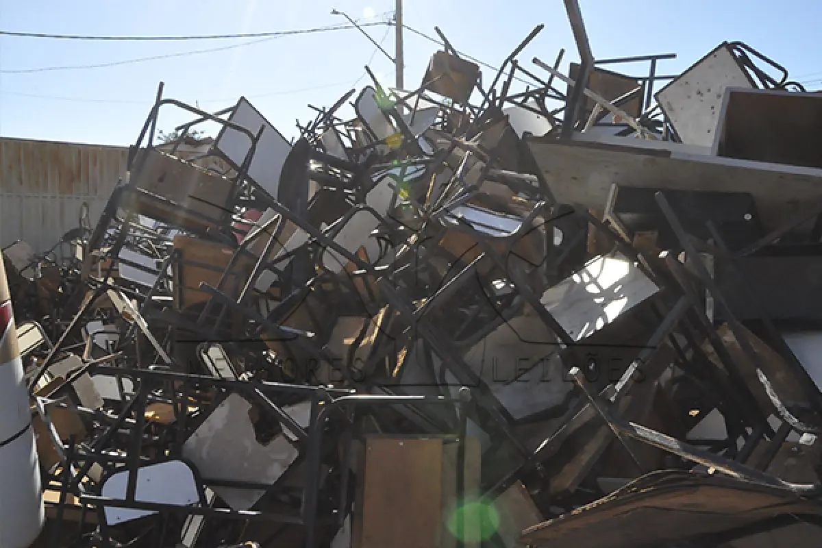 LOTE 015 - SUCATA FERRAGEM E DERIVADOS