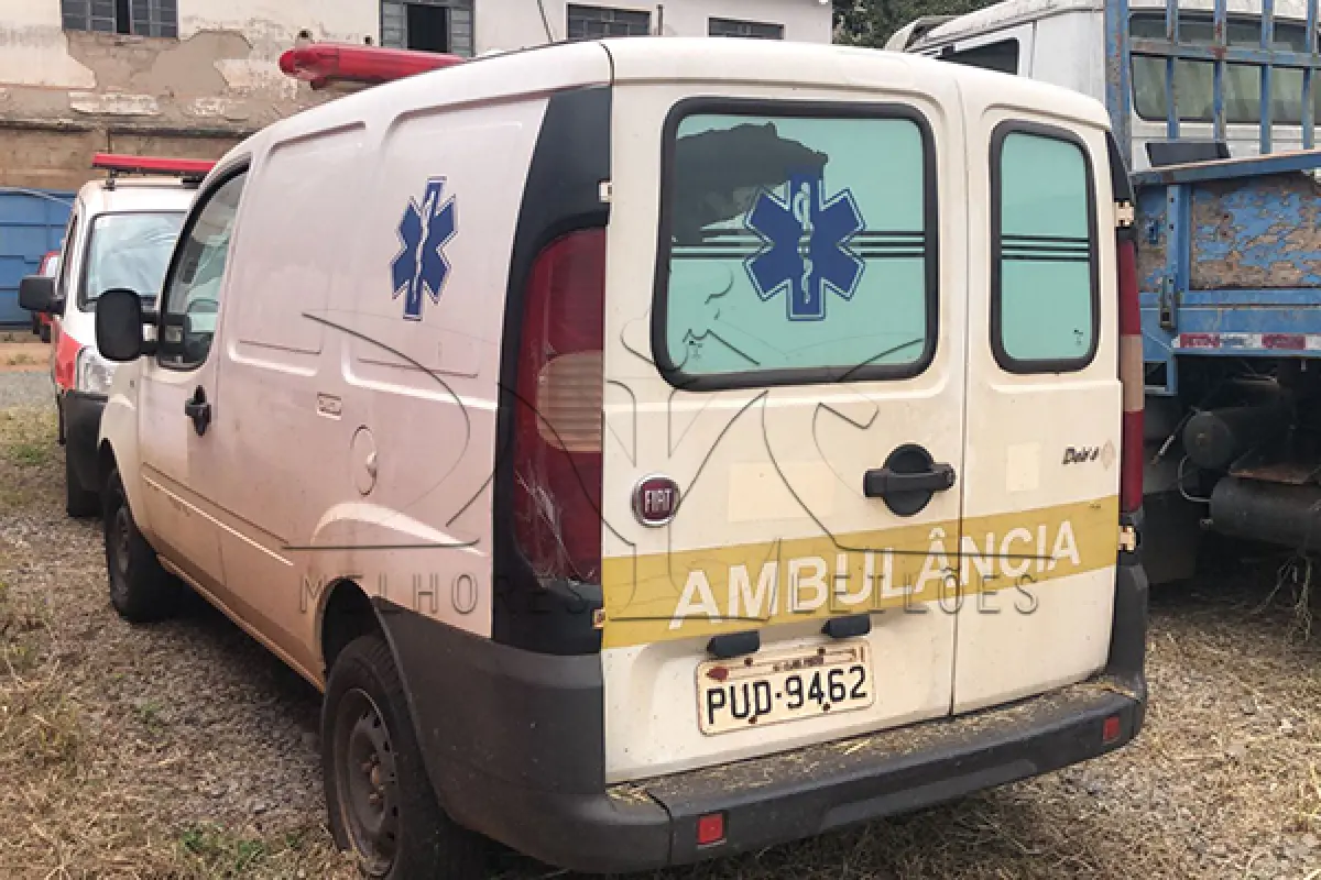 LOTE 007 - FIAT DOBLO 1.8 ATENA AMB - ANO 2014 2014