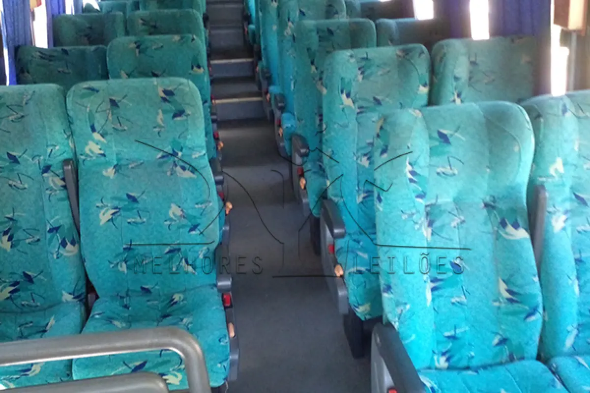 LOTE 010 - M. BENZ MASCAR GRANMICRO O - ANO 2013 2014