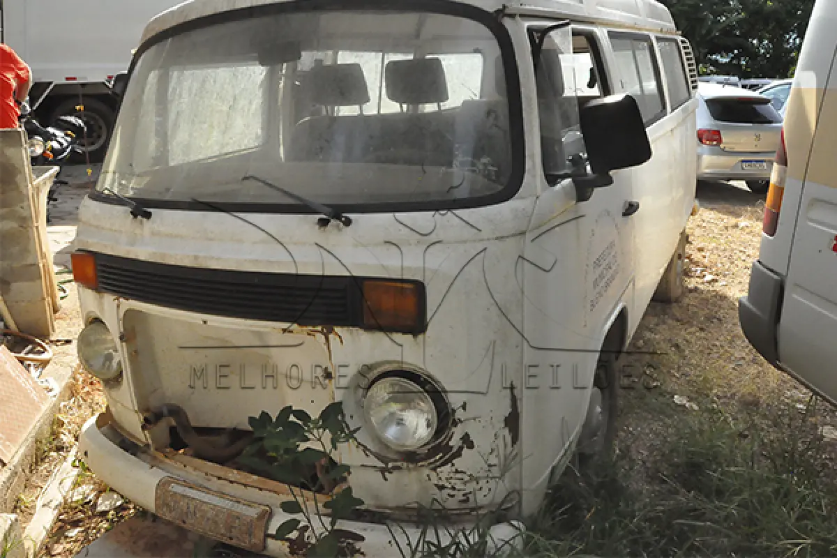 LOTE 002 - VW KOMBI - PLACA HMN-7121 - ANO 2007 2008