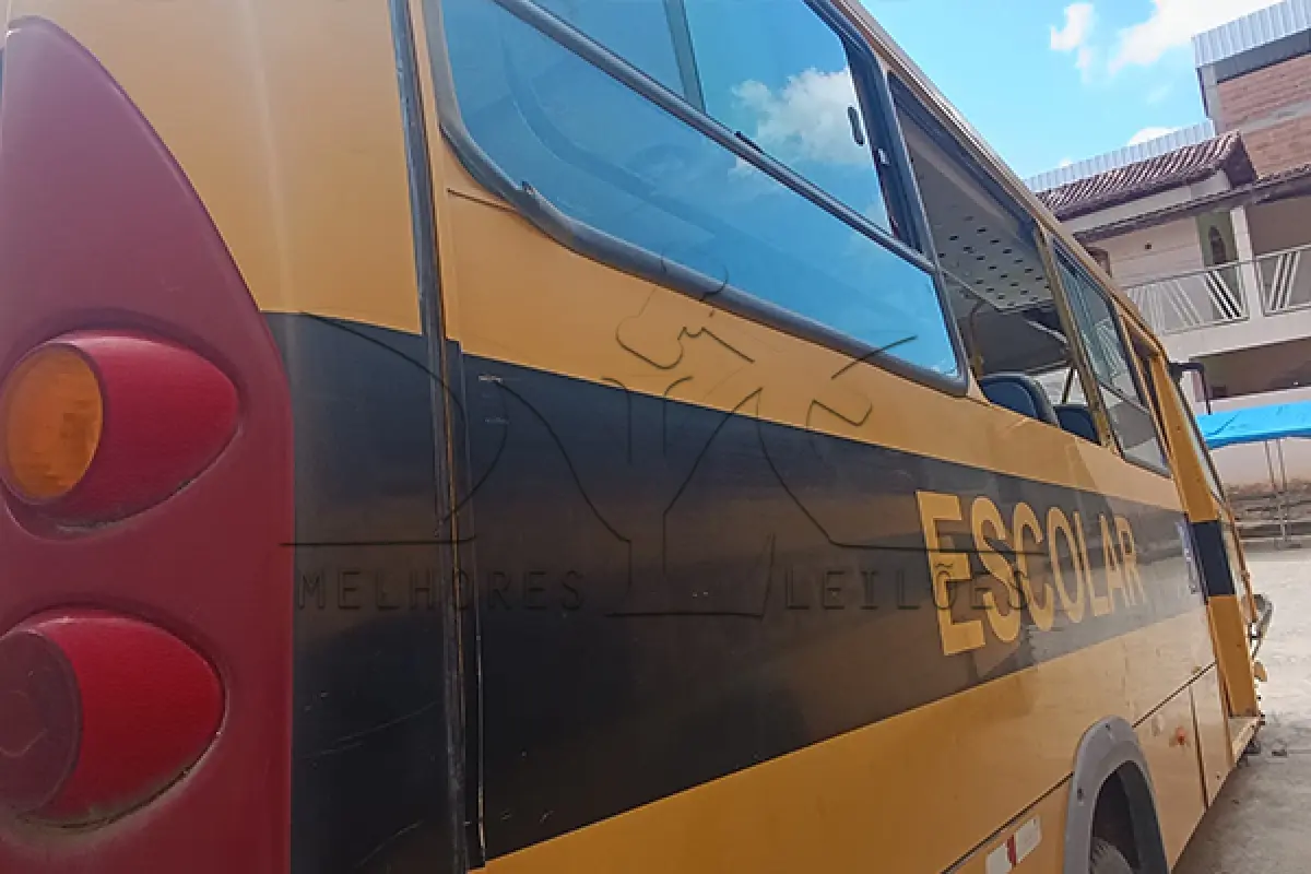 LOTE 002 - IVECO CITYCLASS 70C17 - ANO 2012 2013