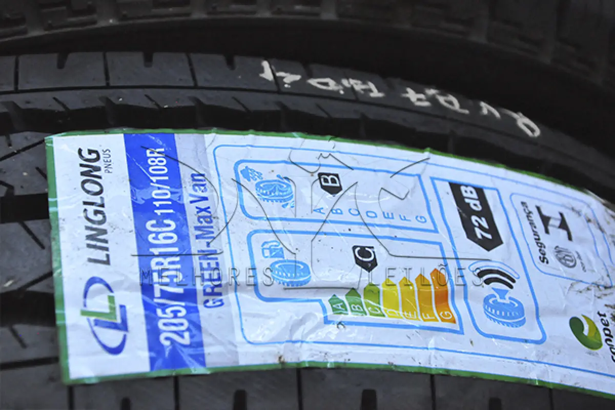 LOTE 013 - PENUES VEICULARES