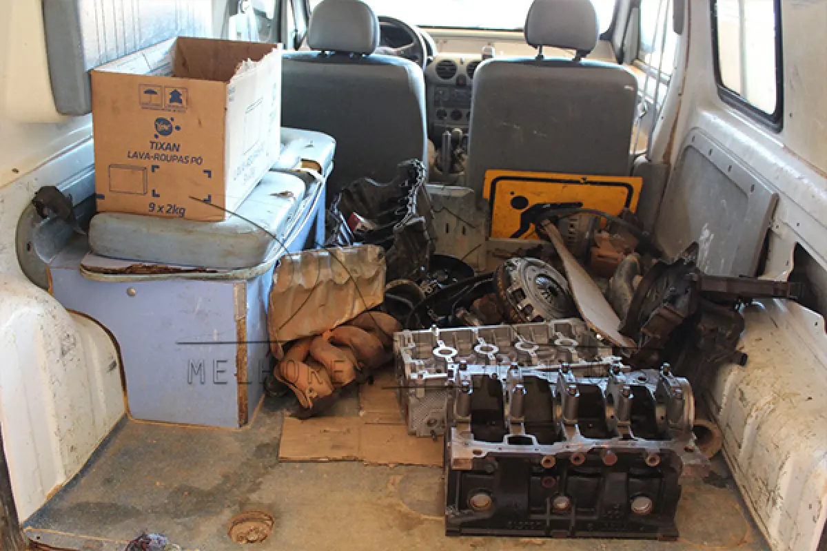 LOTE 004 - I RENAULT KGOO MARIMAR A - PLACA HNN-9307 - ANO 2012-2013