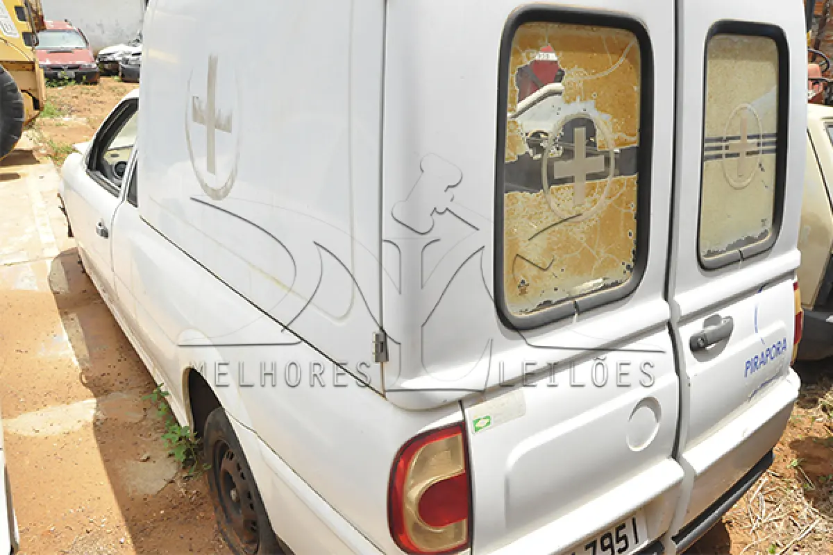 LOTE 030 - VW SAVEIRO AMBULANCIA 1.6 - PLACA HMN-7951 - ANO 2007 2008