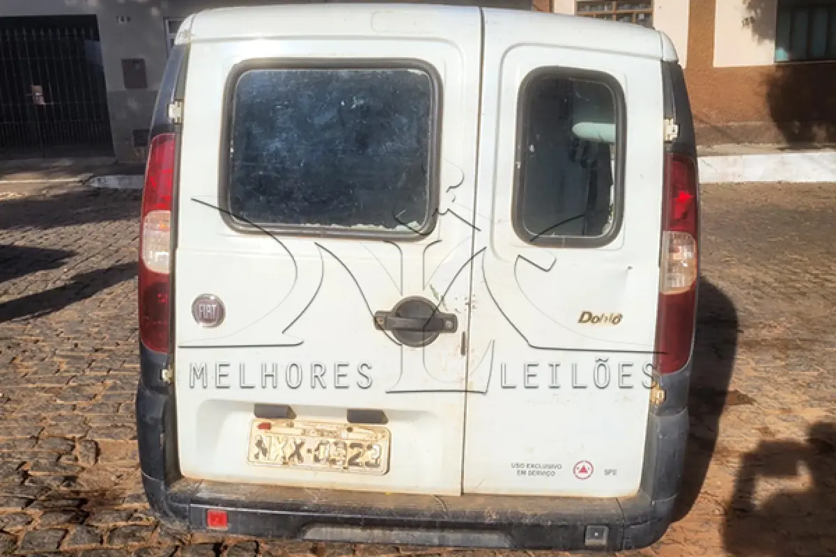 LOTE 017 - FIAT DOBLO RONTAN AMB2 - ANO 2011 2012