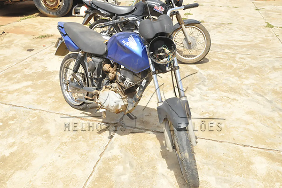 LOTE 042 - HONDA CG 150 TITAN ES - PLACA HEZ-0690 - ANO 2007 2007