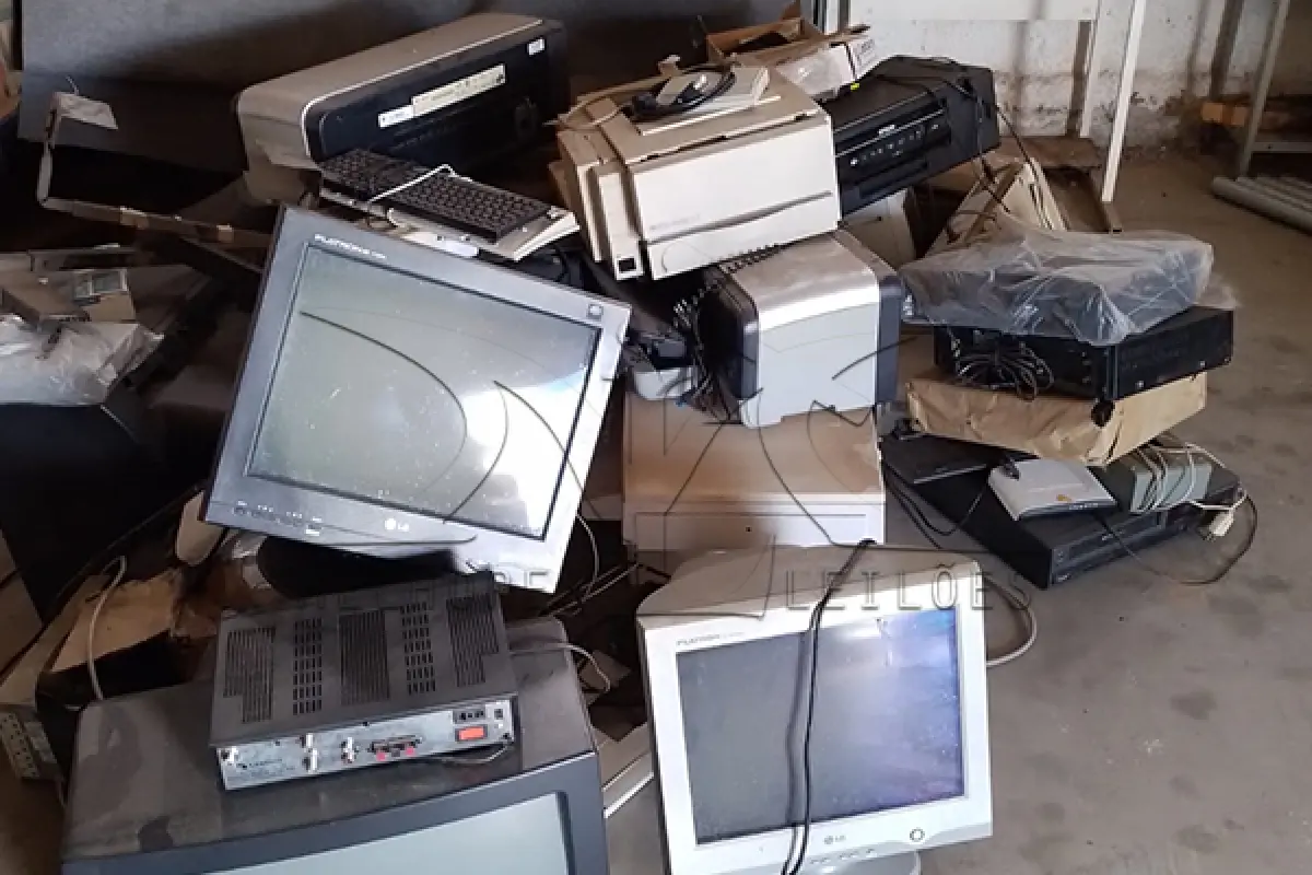 LOTE 002 - 01/02 - VEICULO FIAT 147 - GMG-3849 - 1986 1986. - 02/02 SUCATA DERIVADO OBRA.