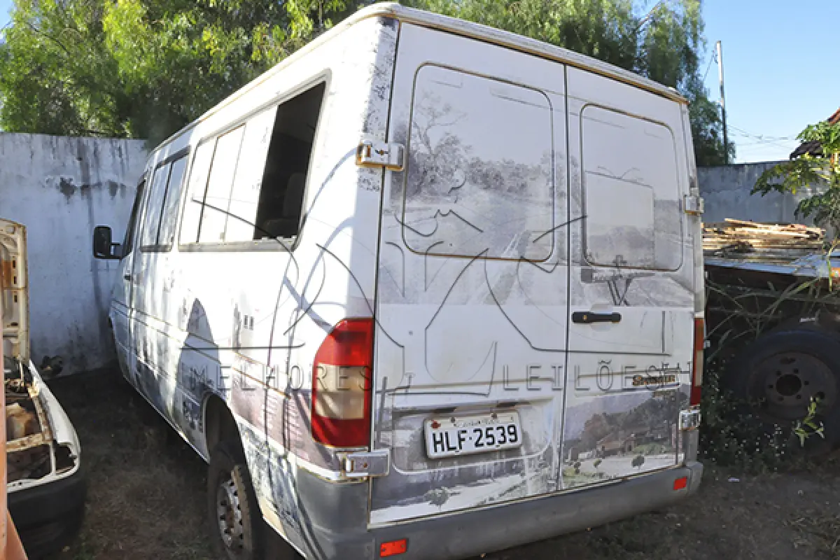 LOTE 001 - I M.BENZ 313CDI - PLACA HLF-2539